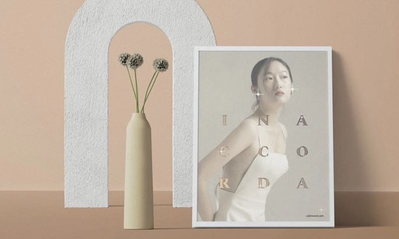 Portrait in a frame mockup Renderforest