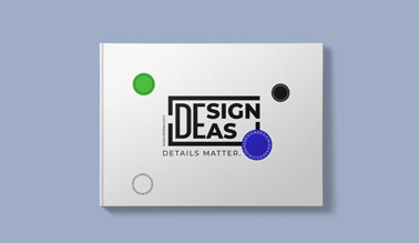 مجلد دفتر يومي على خلفية زرقاء