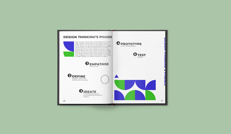 دفتر يومي عمودي مفتوح من منظور علوي 