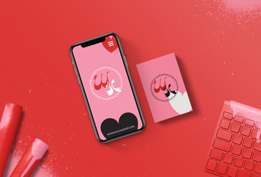 iPhone с Визитной Карточкой