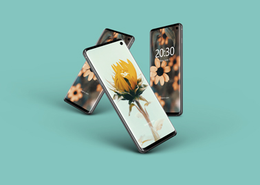 Tres smartphones Galaxy S10 inclinados