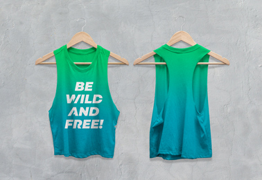 Racerback Antrenman Atletinin Önden ve Arkadan Görünüşü