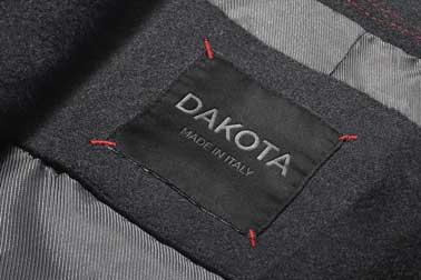 Zoom-in View of a Collar Label