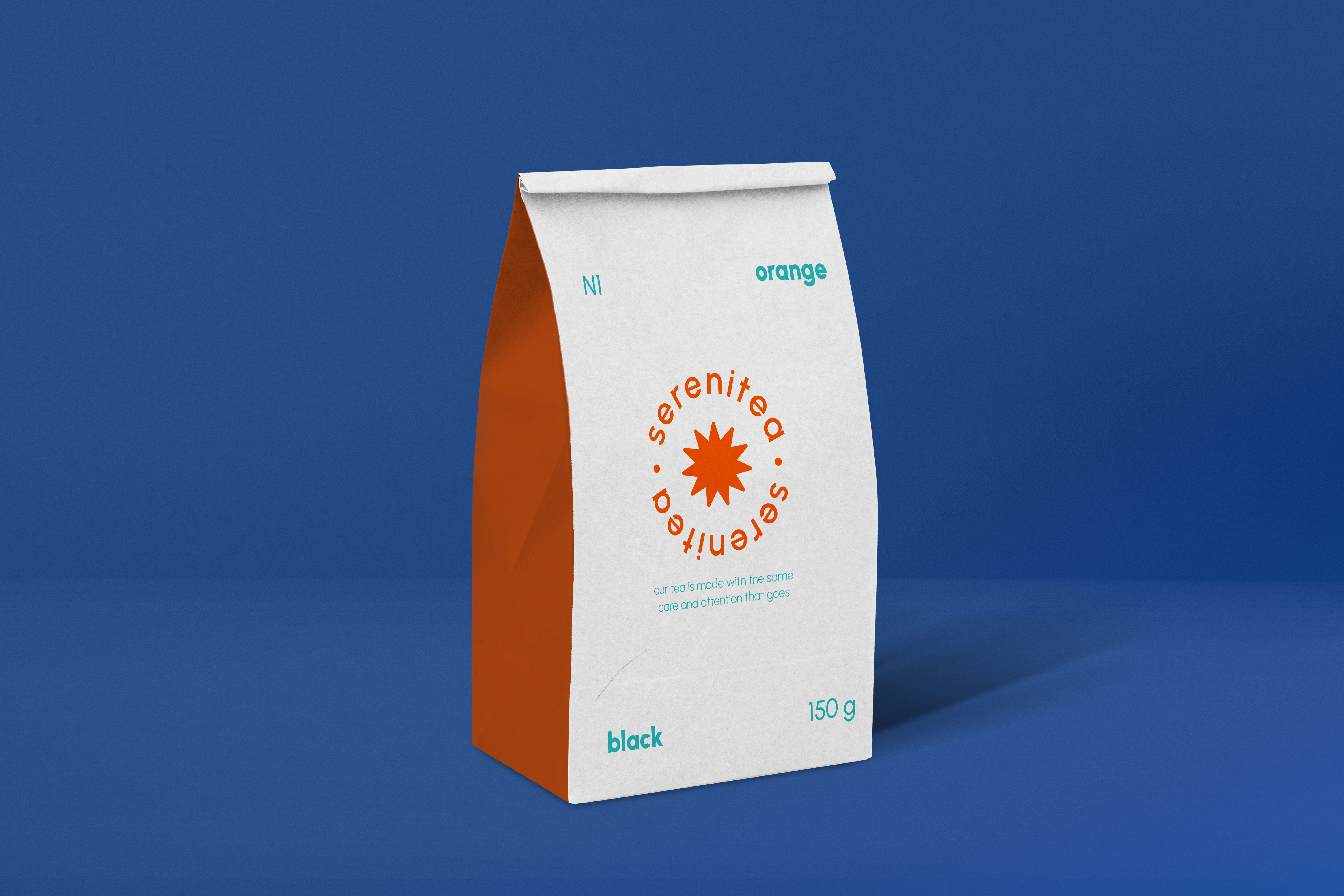 Einzelne viereckige Papiertüte