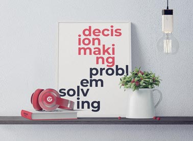 Изящная рамка и наушники на переднем плане