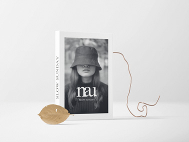 كتاب قائمة مع زينة رقيقة