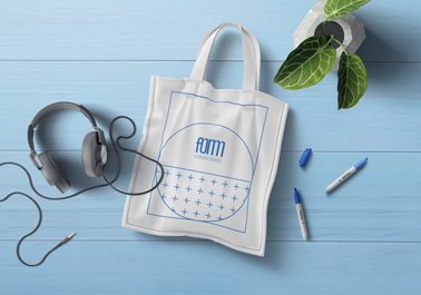 Sac à provisions avec marqueurs et écouteurs