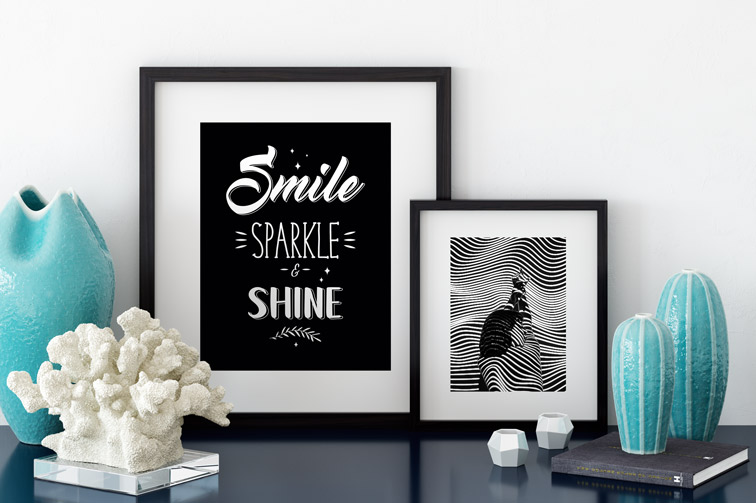 Dual Frames with Coral Decors