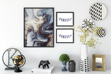 Hanging Frames in a Classy Decor