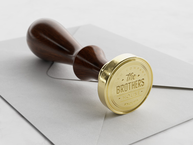 Деревянная печать на конверте