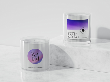 大理石のテーブルの上のキャンドル