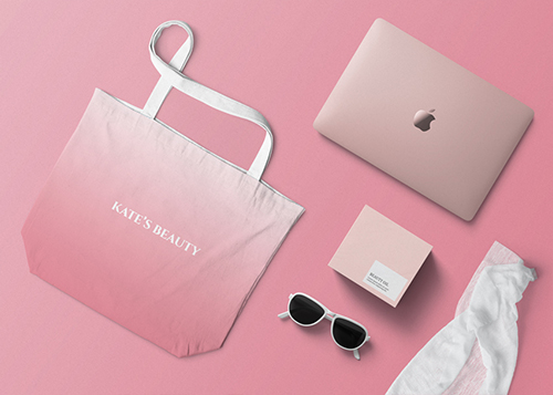 Сумка-шоппер, очки, коробка и MacBook