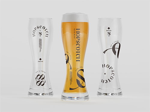 Trois verres à bière Vue de face