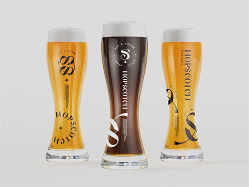 Verres à bière avec pinte Vue de face