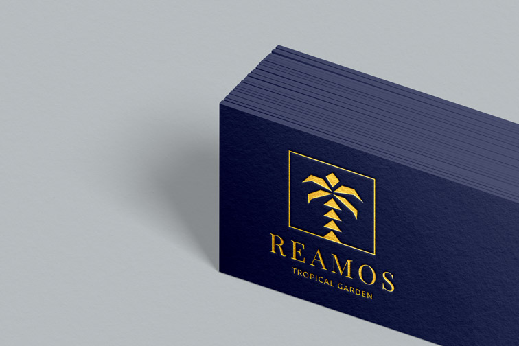 Logo auf dem Stapel Visitenkarten