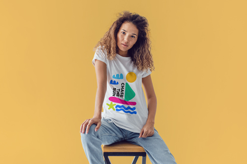 Mujer usando un atuendo a la moda