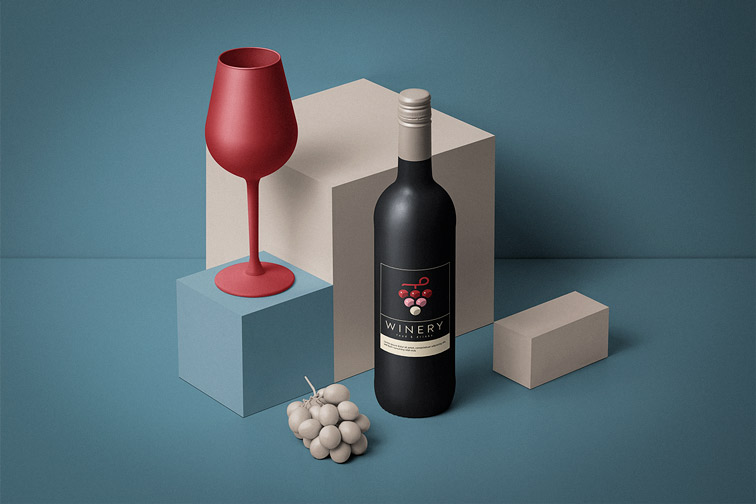 Bouteille de vin avec un verre à vin