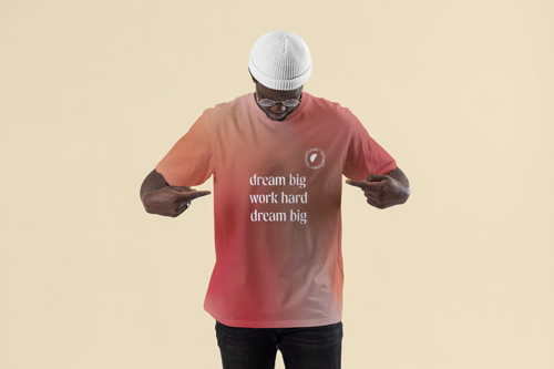 Мужчина в трендовой одежде