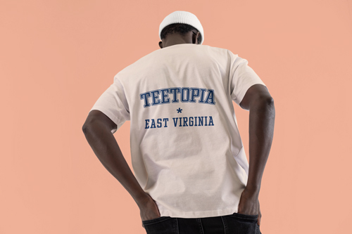 Мужчина в трендовой футболке