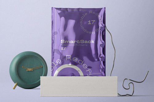 Emballage en plastique dans un cadre minimaliste