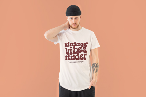 Büyük Beden Kıyafet Giymiş Adam