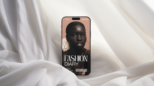 Smartphone Display in Luxe Fabric