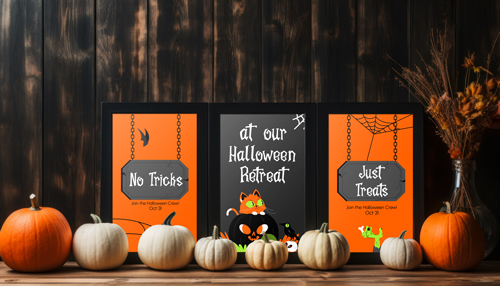 Cadre avec décors contre un mur