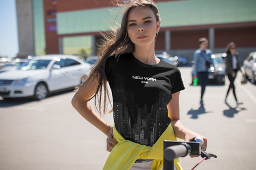 Woman Wearing a Casual Outfit