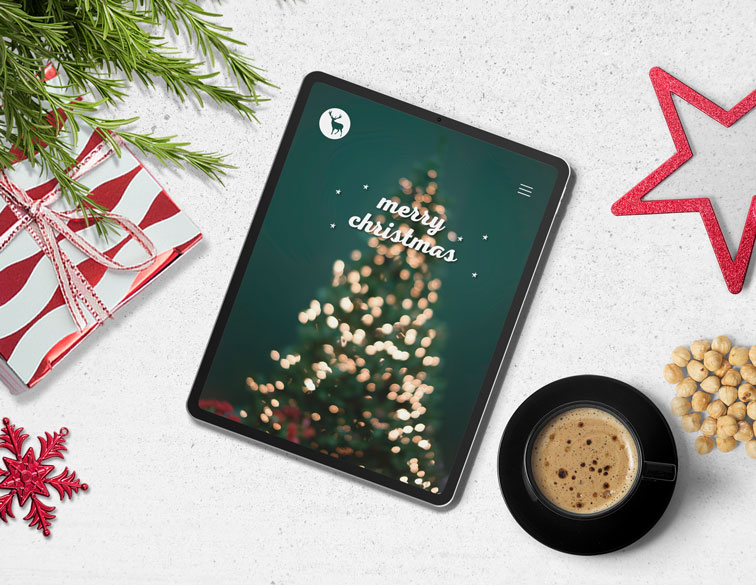 クリスマスの背景にタブレット