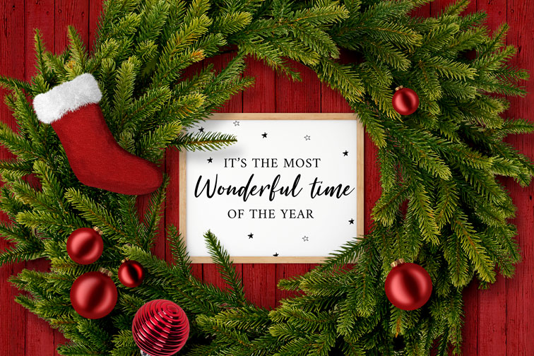 Photo Frame inside a Christmas Wreath