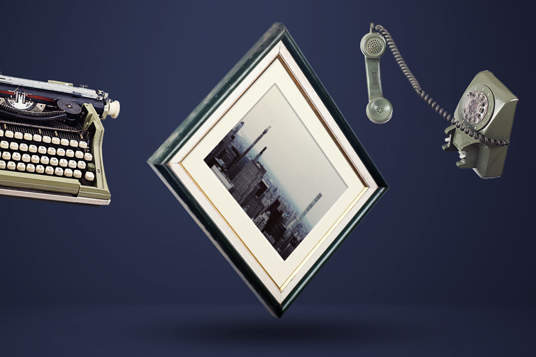 Cadre noir horizontal avec objets rétro