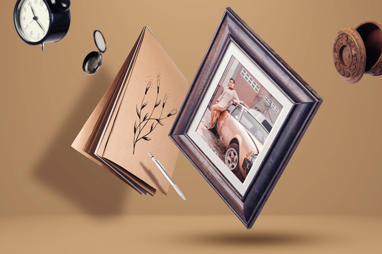 Cadre rétro avec un carnet de croquis dans l'air