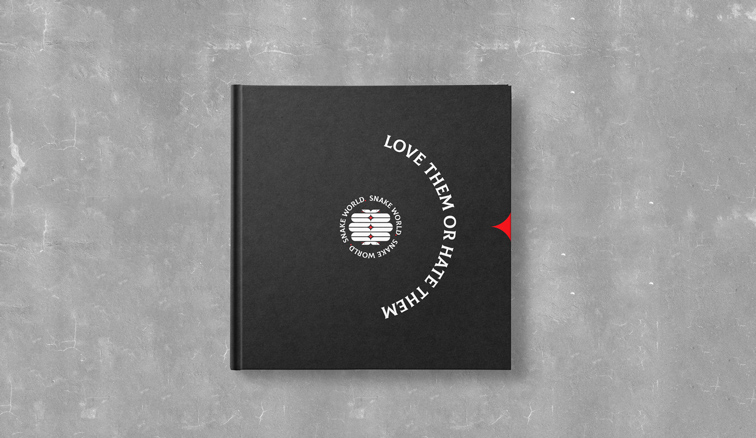 غلاف الكتاب مربع الشكل