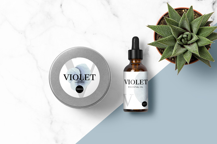 ピペットボトル、サボテンとクリームジャー