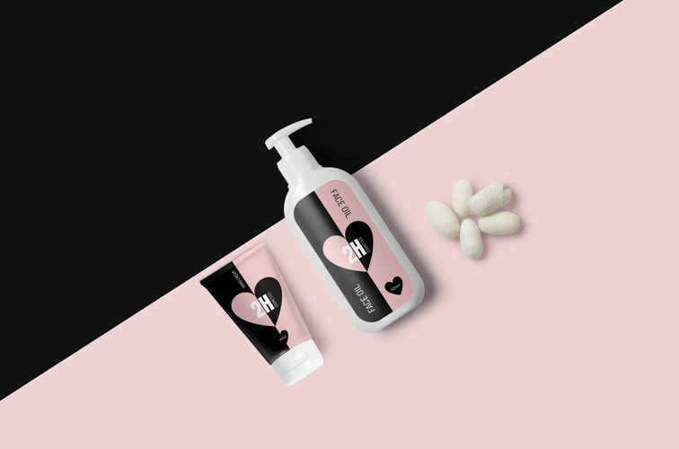 オイルとハンドクリームのボトル