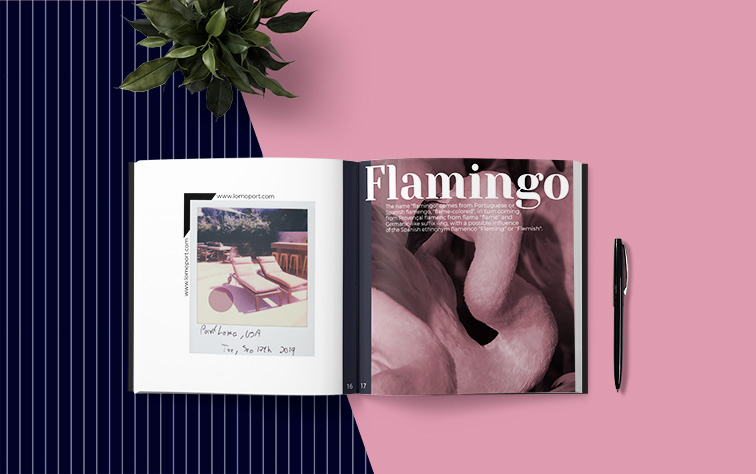 Magazine carré avec un stylo