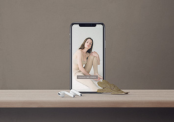 Minimal iPhone Mockup Set