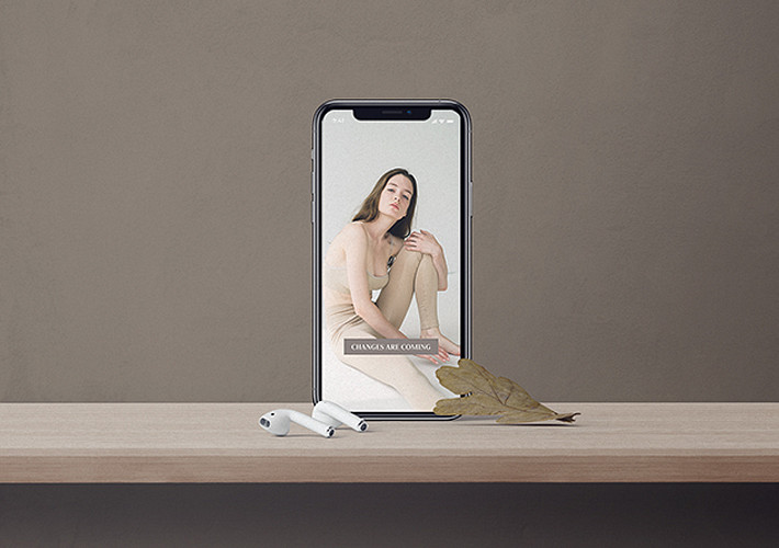 Minimal iPhone Mockup Set