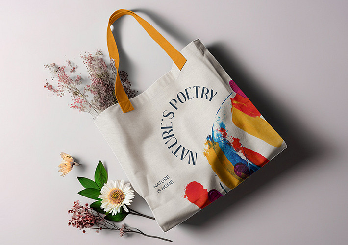 Tote Bags With Floral Elements
